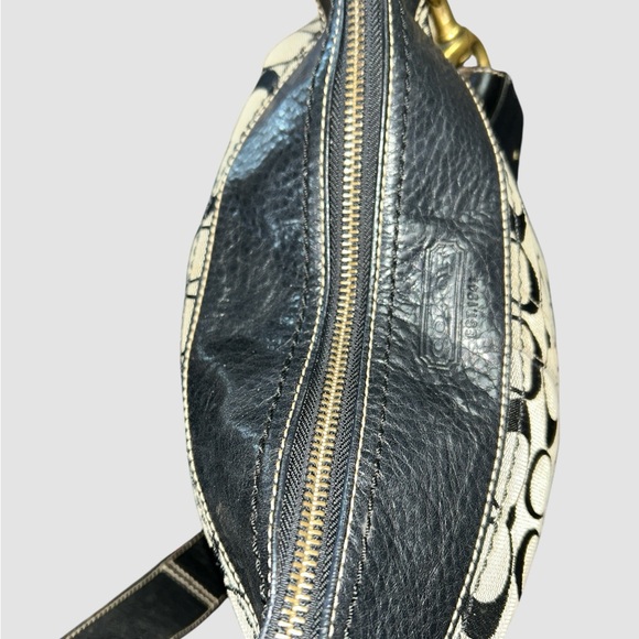 Coach Jaquard Canvas & Leather Shoulder Bag F062-10403 - Picture 11 of 14